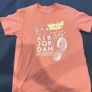 Air Jordan Graphic T-Shirt in Peach